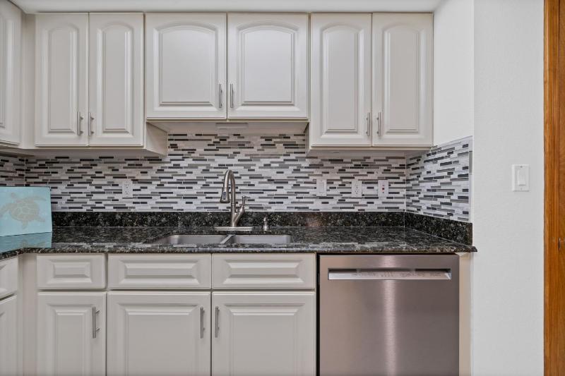 Regency Towers Unit 102W - image 39