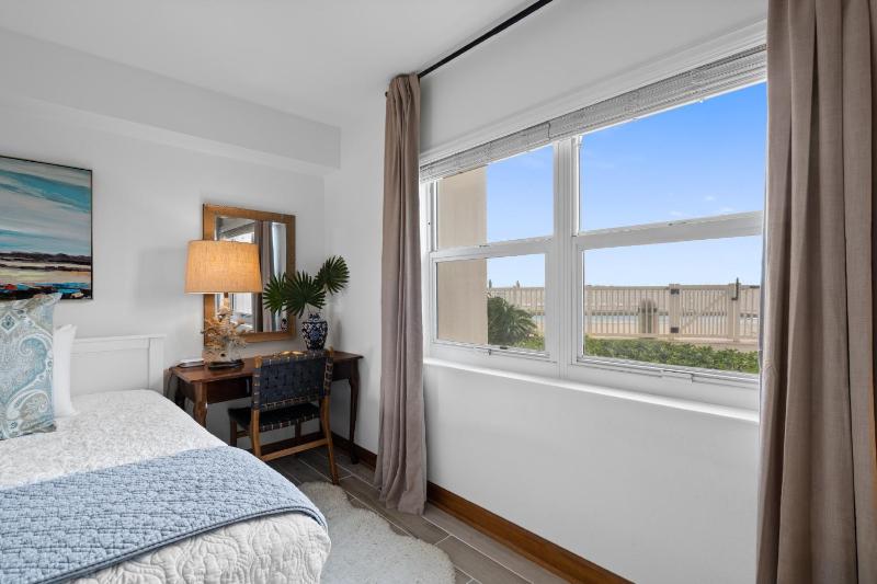 Regency Towers Unit 102W - image 14