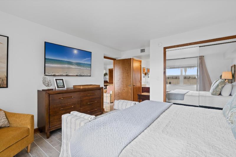 Regency Towers Unit 102W - image 46