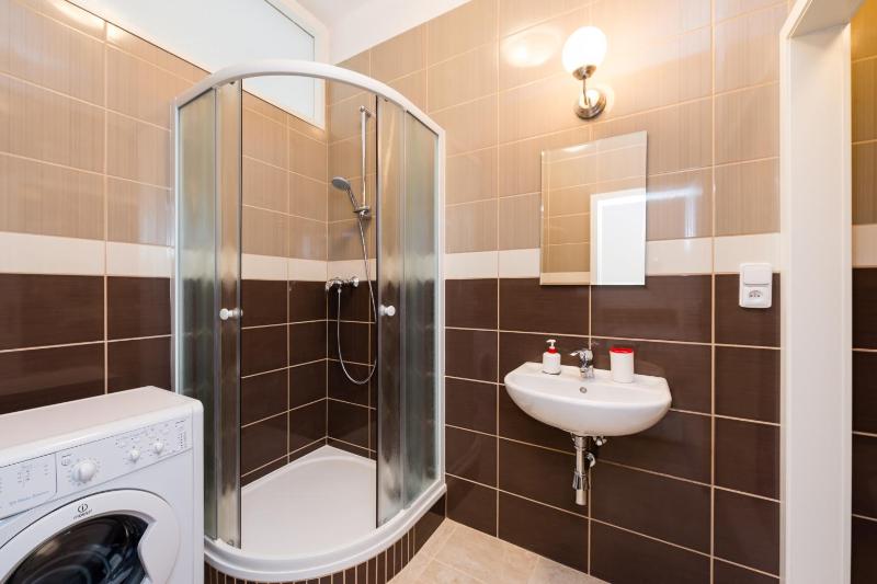 Affordable Stay Navratilova - image 6