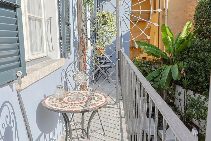 Charme Double Room with Balcony image 2