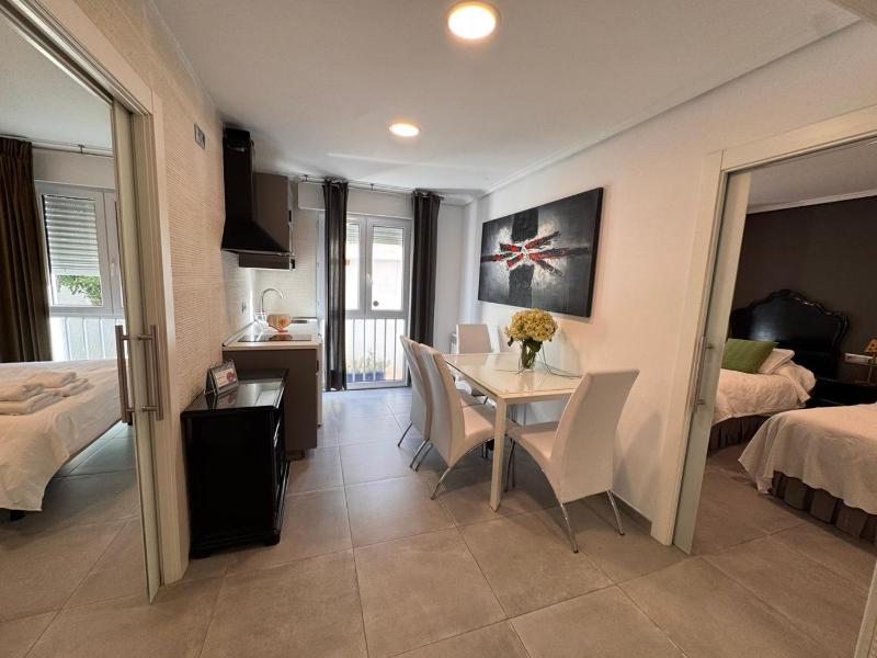 One-Bedroom Apartment (4 Adults) image 1