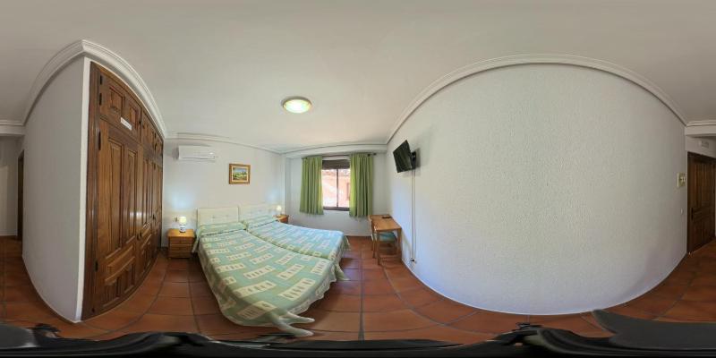Budget Twin Room image 1