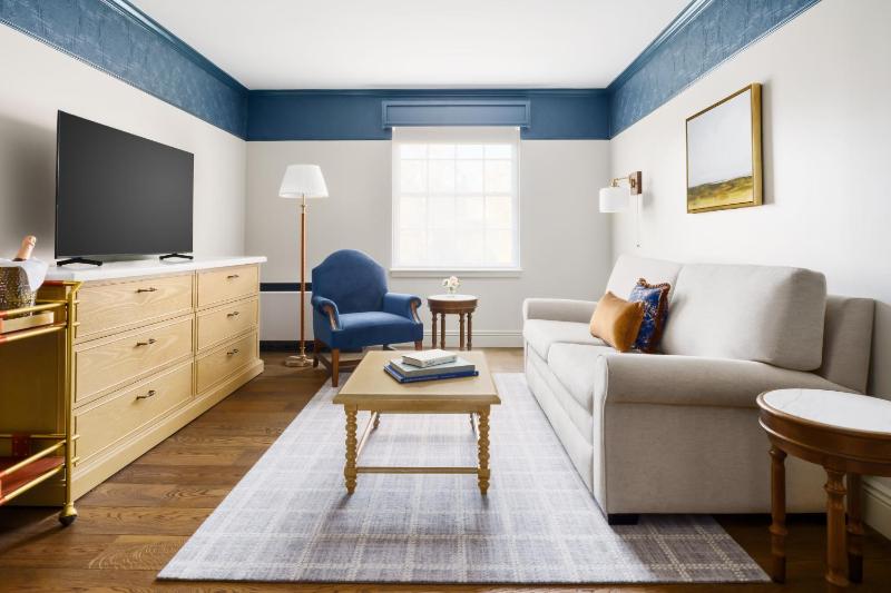 King Suite image 4