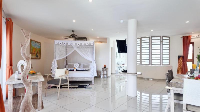 Luz_ita Sunshine Villa - image 5