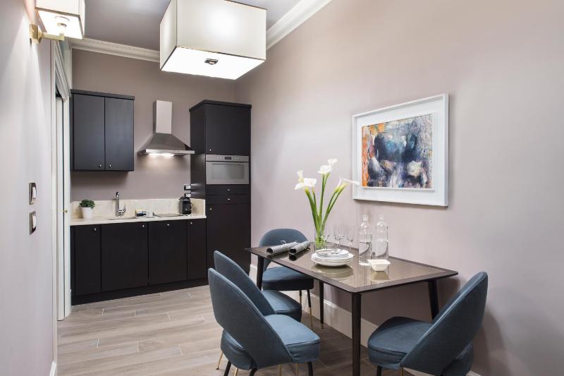 Prestige Suite image 3