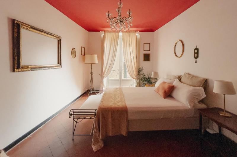 Double Room with Private External Bathroom image 1