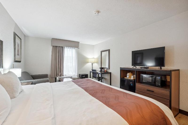 King Room - Non-Smoking image 2
