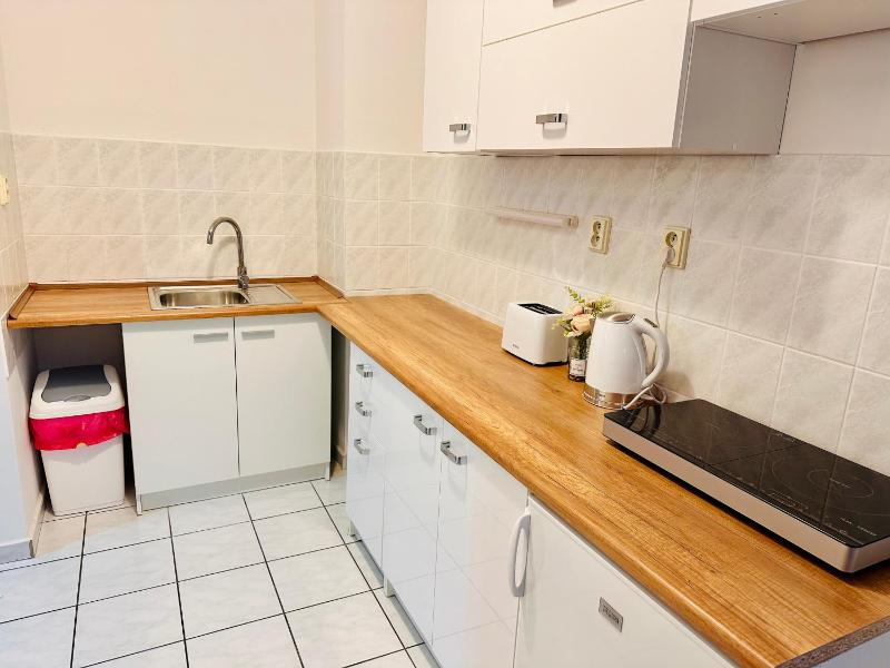 One-Bedroom Suite with Balcony image 1
