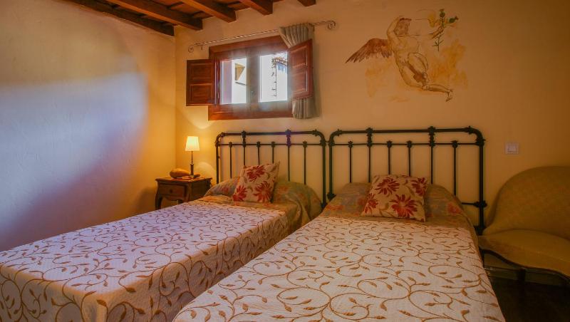 One-Bedroom Apartment (2 - 4 Adults) image 2