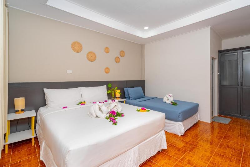 Lanta Beachfront Resort - image 28