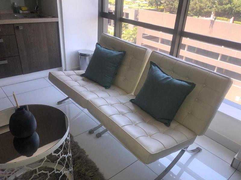 Sandton Skye Apartments - image 15