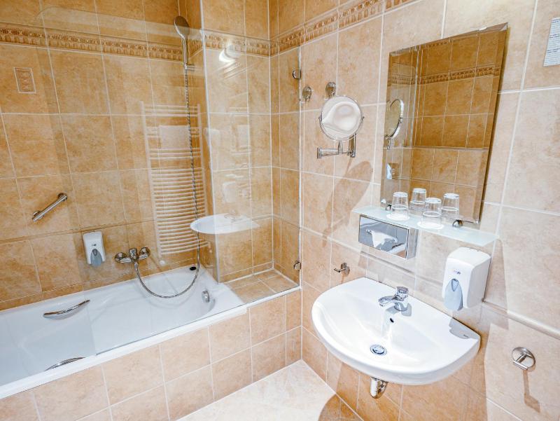 Suite with Terrace image 4