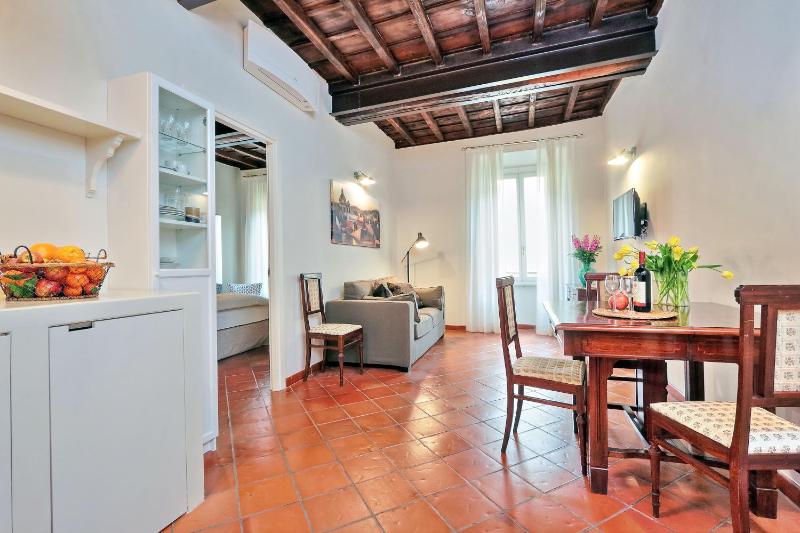 One-Bedroom Apartment image 4