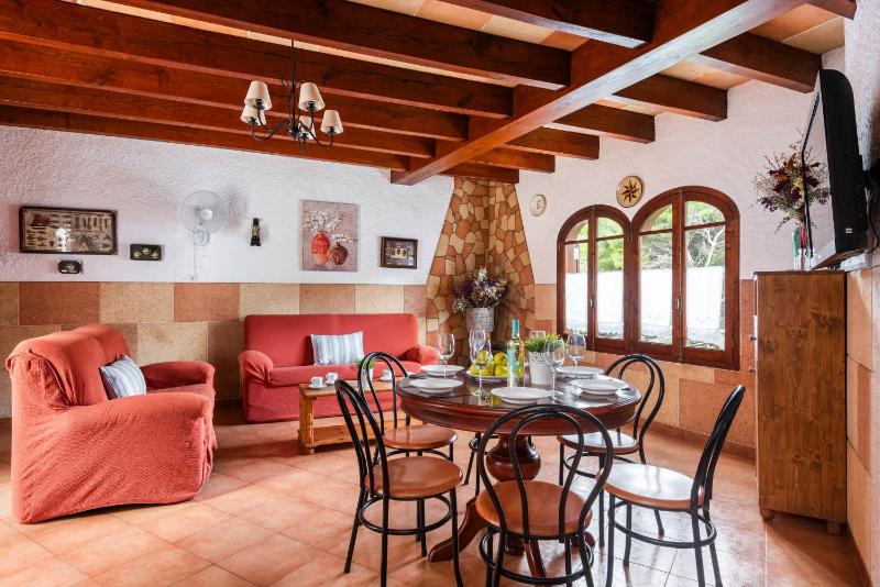 Villa Can Biel by Escape Home - image 6