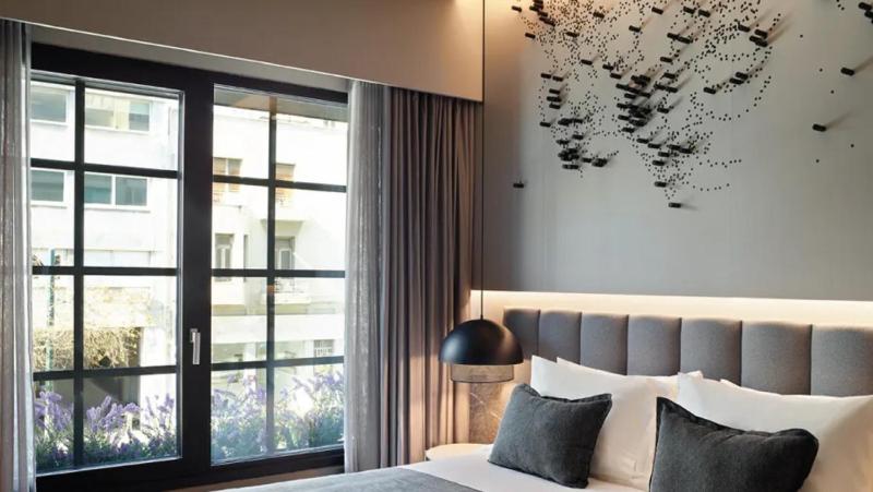 Executive Room with City View image 4