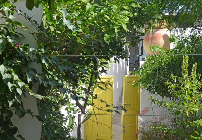 One-Bedroom Apartment with Private Citrus Garden image 3