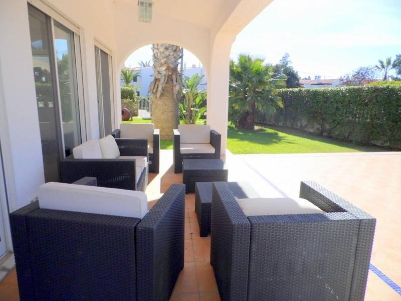 16 Centeanes - Fabulous Location Just Short Walk t - image 25