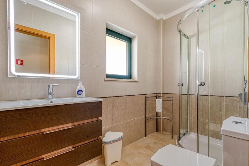 Albatroz - GORGEOUS & SPACIOUS VILLA IN CARVOEIRO - image 14