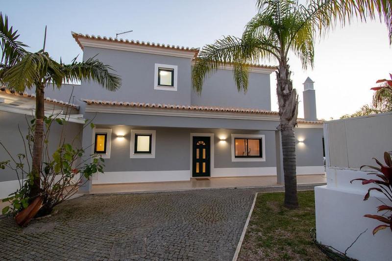 Albatroz - GORGEOUS & SPACIOUS VILLA IN CARVOEIRO - image 44
