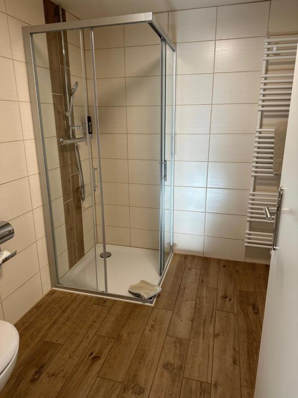Double Room image 2