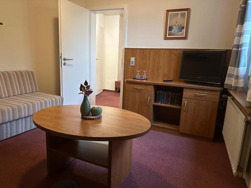 Family Room image 4