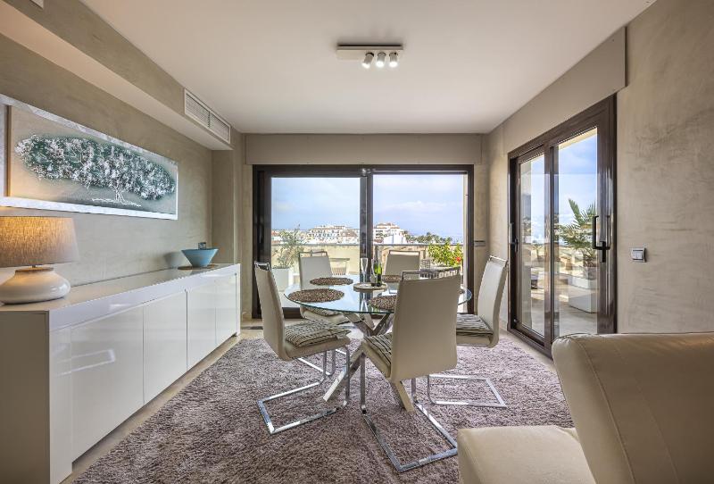2218-Duplex Penthouse first line beach with sea view Manilva - image 42