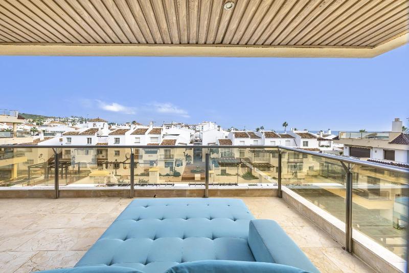 2218-Duplex Penthouse first line beach with sea view Manilva - image 41