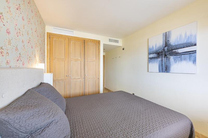 2218-Duplex Penthouse first line beach with sea view Manilva - image 14