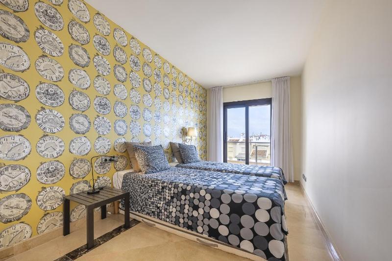 2218-Duplex Penthouse first line beach with sea view Manilva - image 32