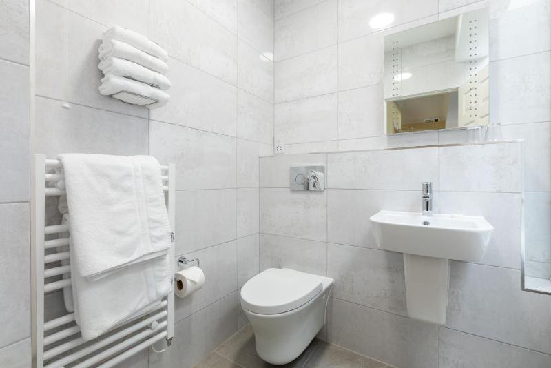 Classic Family Room image 4