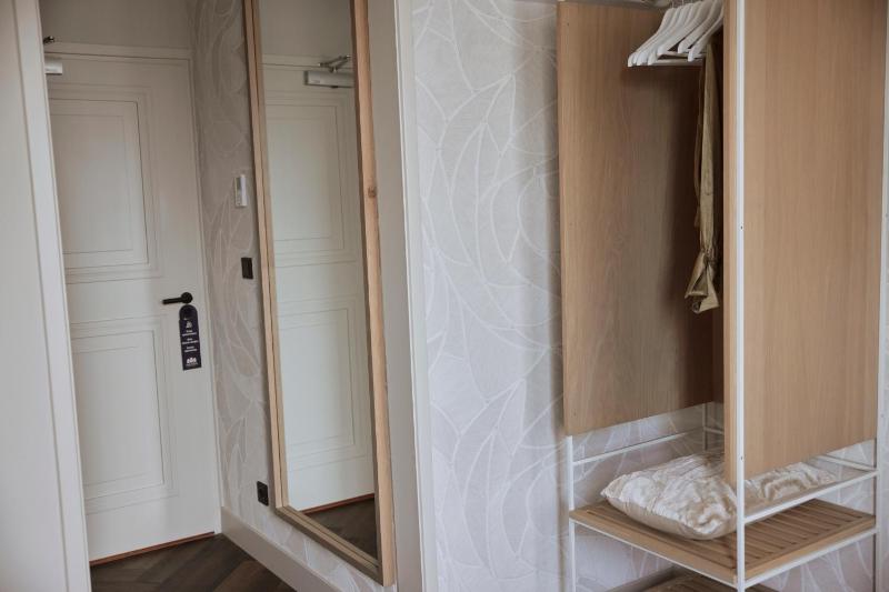 Single Room image 4