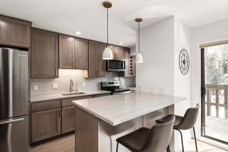 Renovated Riverfront 3 BR 2 BA with Pool - Walk to Town! - image 34