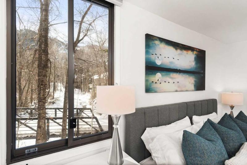 Renovated Riverfront 3 BR 2 BA with Pool - Walk to Town! - image 23