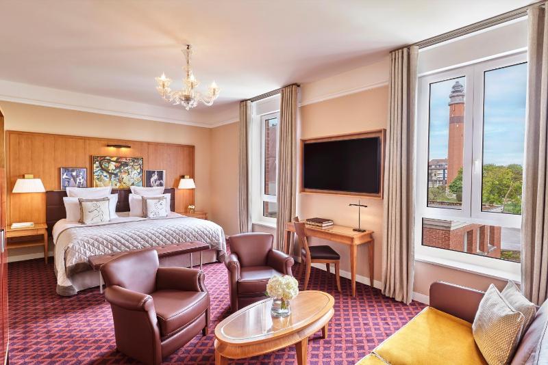 Junior Suite image 4