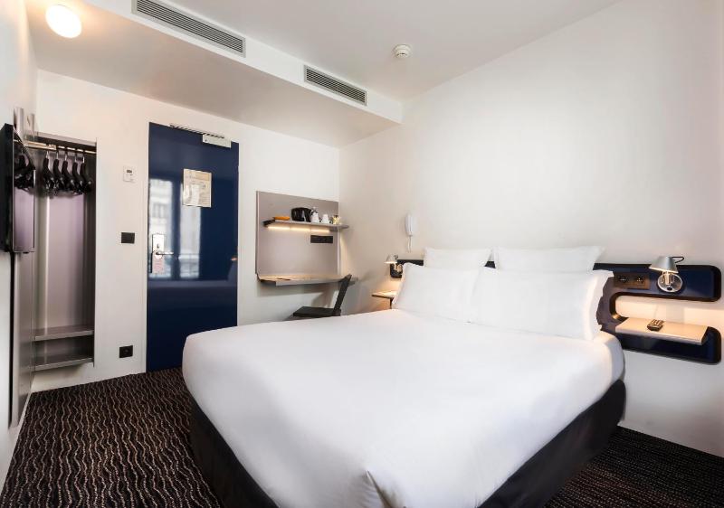 Privilege Double Room image 4