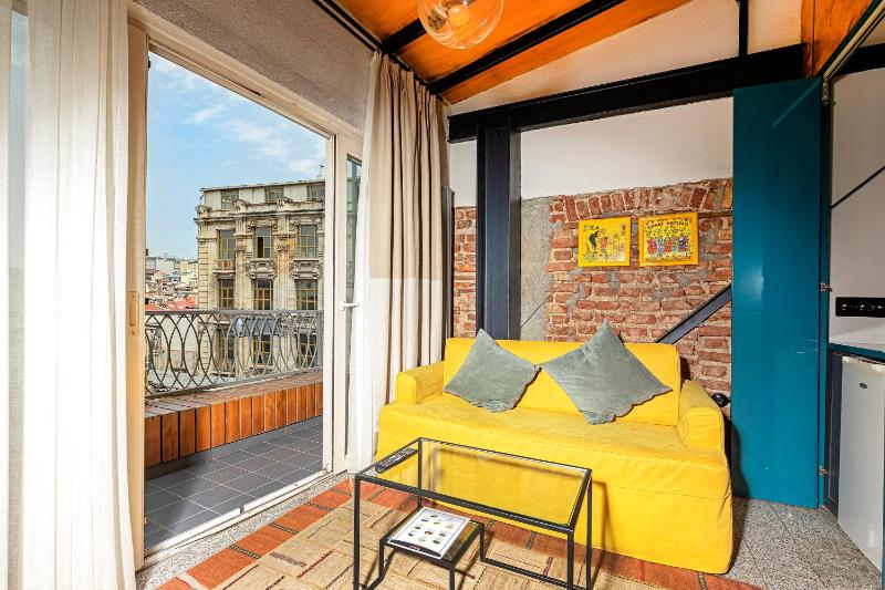 Raven Suite Hotel Taksim - image 9
