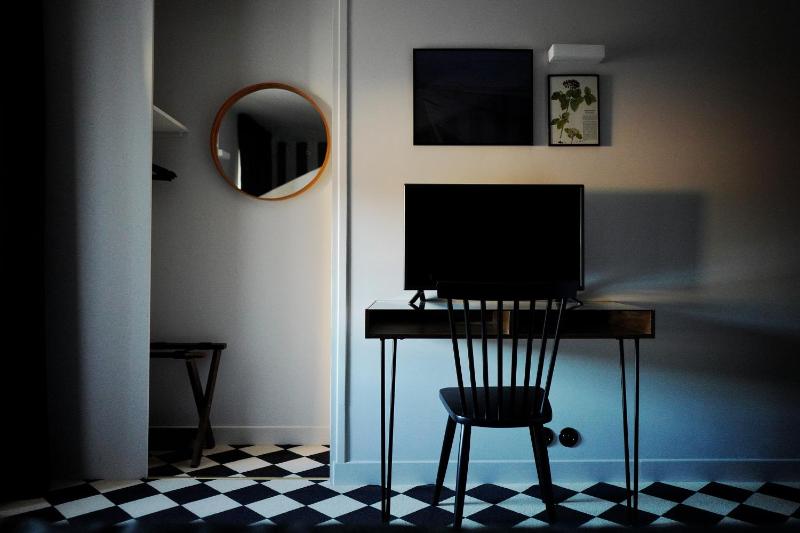Superior Double Room image 3