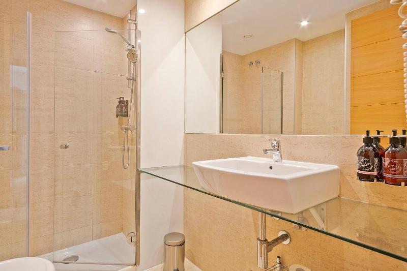 Two-Bedroom Superior Apartment image 3