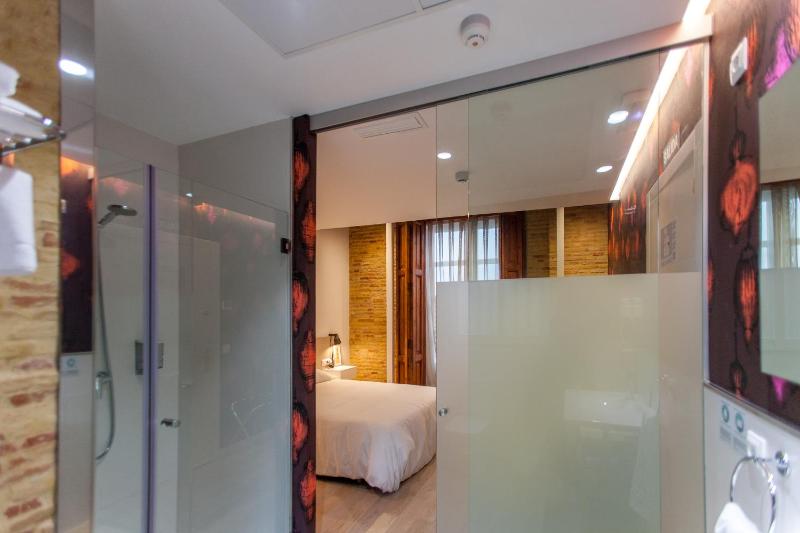 Host & Home - image 16
