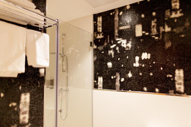 Superior Double Room image 3