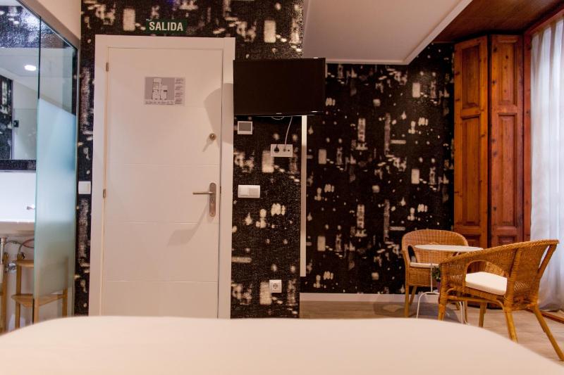 Superior Double Room image 2