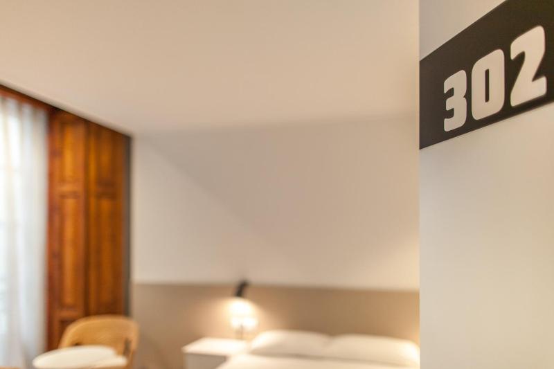 Superior Double Room image 4