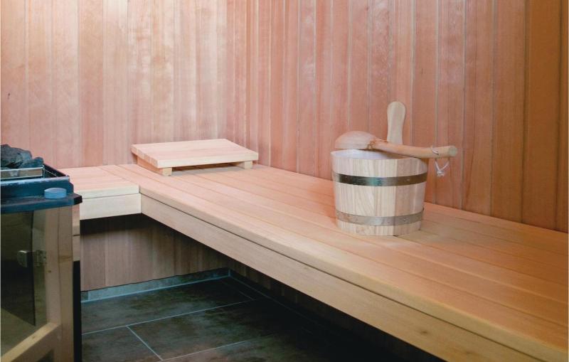Two-Bedroom Holiday Home image 3