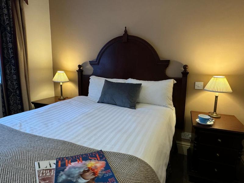 Double Room image 1