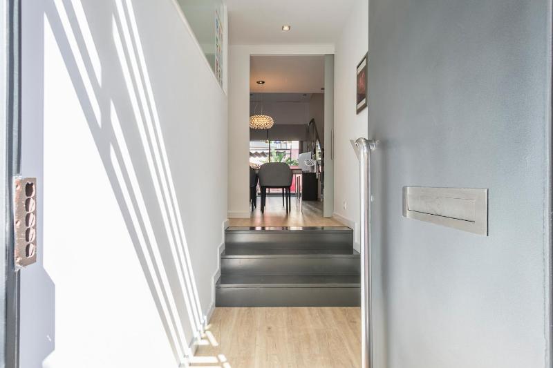 Two-Bedroom Townhouse image 4