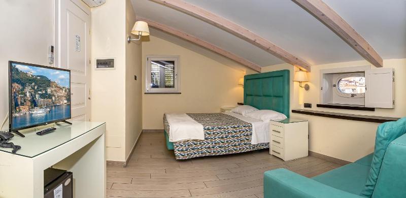 Blurooms - image 11