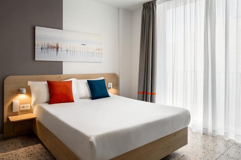 Superior Double Room image 4