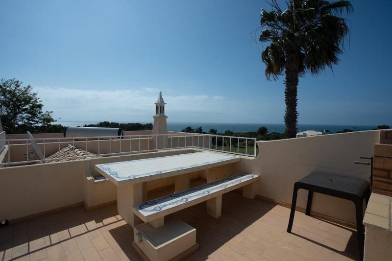 11 marinha - Two Bedroom Apt at Praia do Marinha - image 27