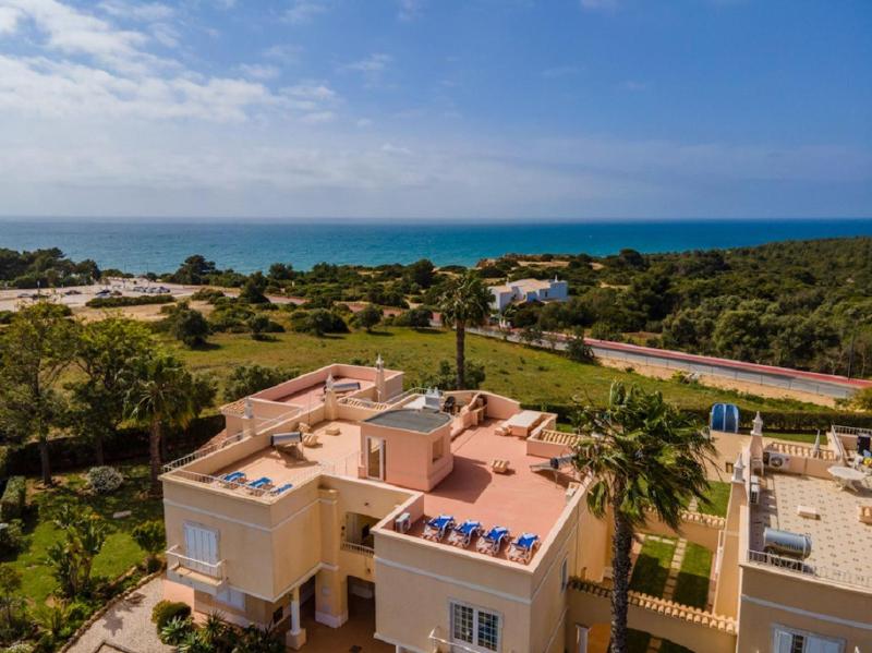 11 marinha - Two Bedroom Apt at Praia do Marinha - image 15